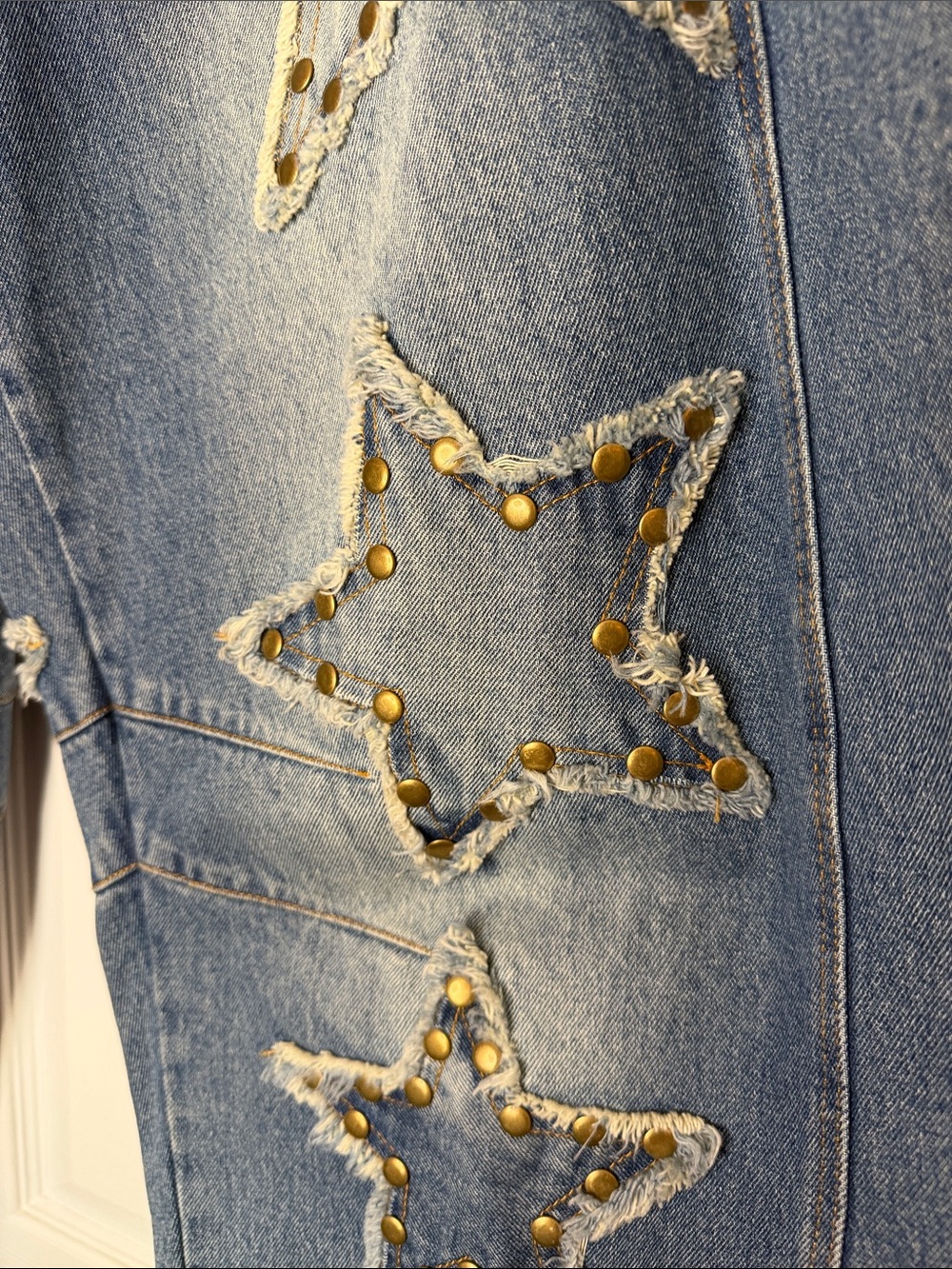 Jaded Gypsy Star-Studded Barrel Jeans - Picture 3 of 6